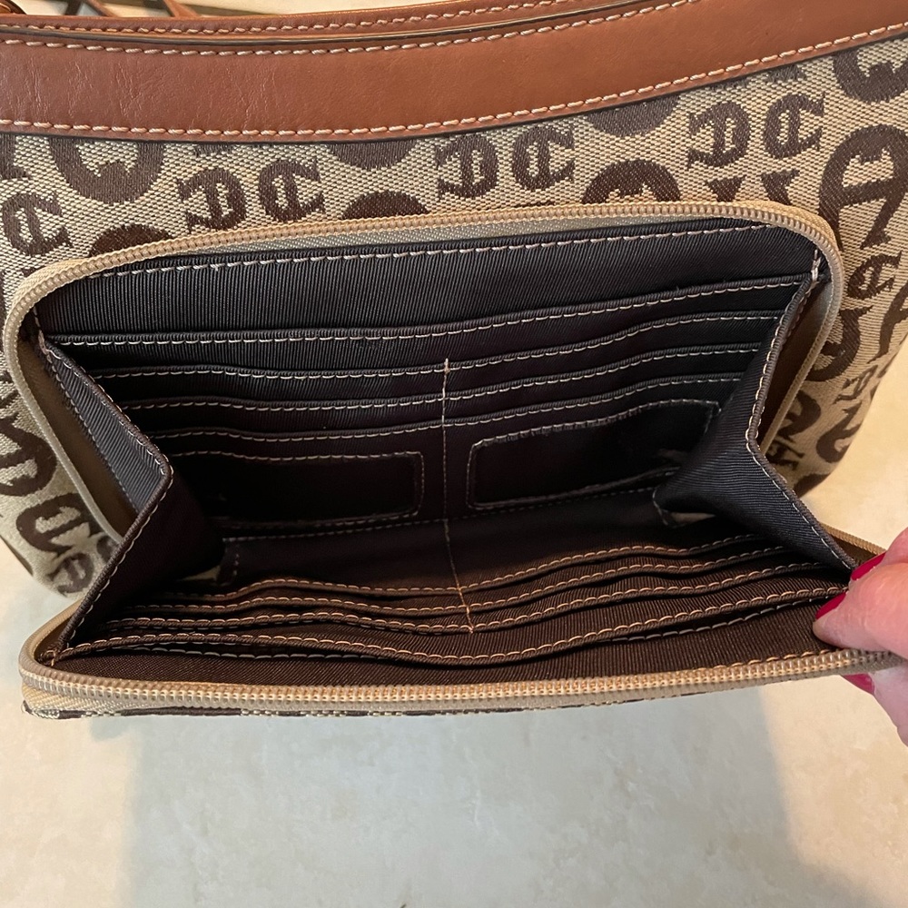 Sac à bandoulière etienne aigner en cuir noir - Canada